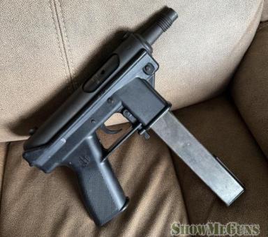 Intratec Tec-9