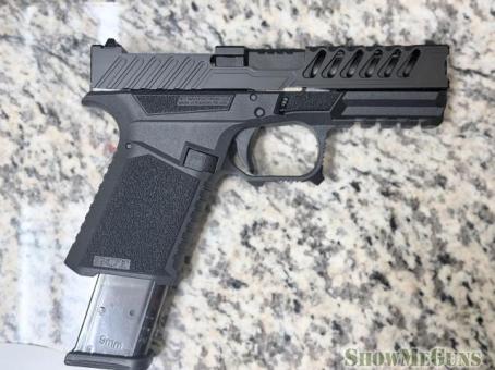 Custom G19 Gen 3 (Clone) - 1/4