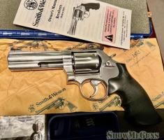 Smith & Wesson Model 686-6 357 Magnum 4” Revolver  Very nice