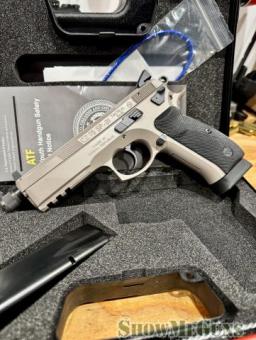 CZ 75 - SP101 Tactical Urban Gray - 3/4