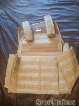 Tactical vest / plate carrier