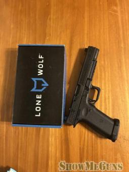 10mm Glock 40 (aftermarket upper, LWA Large/Large Frame) - 2/5