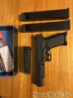 10mm Glock 40 (aftermarket upper, LWA Large/Large Frame) - 5/5