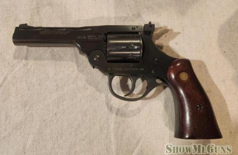 H&R Sportsman 999 4" - 2/3