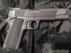Springfield armory stainless steel 1911 45 ACP