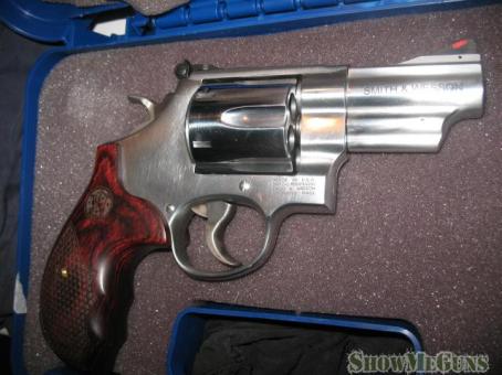 TRADES  Smith & Wesson SS DELUXE  629-6  - 3- BARREL  LNIB PERFECT CONDITION - 1/6