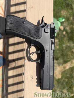 CZ 75 SP-01 Tactical - 1/3