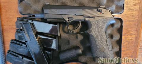 Beretta Px4 Storm .40 - 1/3