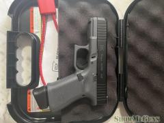 Lipsey’s Glock 19 Gen 5