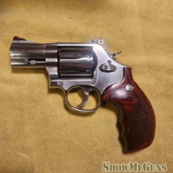 S&W 686 plus 357 w/ 2.5 barrel - 2/4