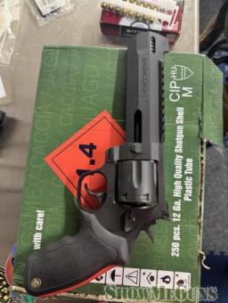 Taurus raging hunter 44 mag - 2/2