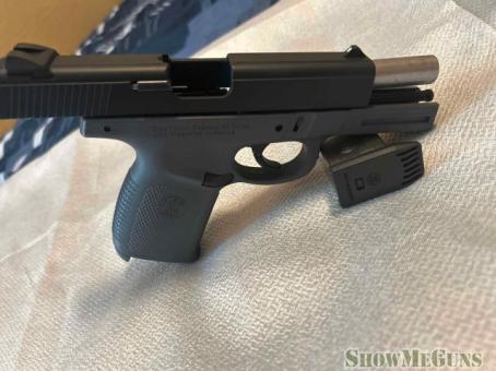S&W.40ve + $100 cash for Kimber micro - 2/2