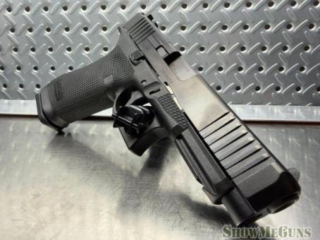 New GLOCK 17 Gen6 Optics-Ready 9mm Pistol – Complete in Box - 4/6