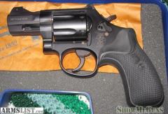 Smith & Wesson 327NG Night Guard