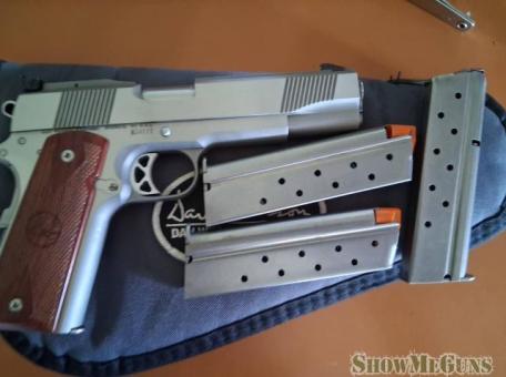 Dan Wesson 10mm - 3/3