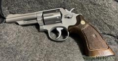 Smith & Wesson model 66 no dash, a pinned barrel, recessed chambers
