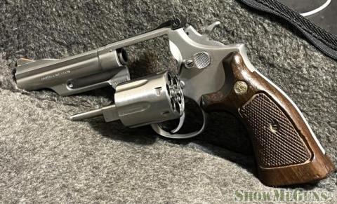Smith & Wesson model 66 no dash, a pinned barrel, recessed chambers - 4/4