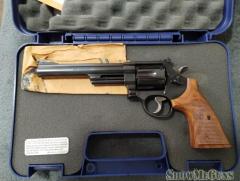 Smith & Wesson model 29-10 50th anniversary six and a half inch barrel