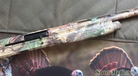 Benelli Super Black Eagle 12 gauge VINTAGE Realtree Camo 26” - 10/12