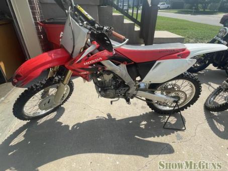 2004 crf250r - 2/2