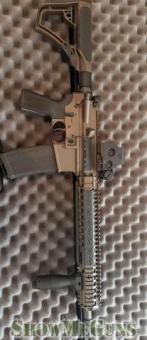 Daniel Defense M4A1 Milspec+ - 1/3