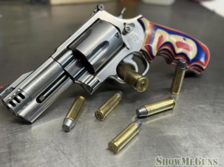Smith and Wesson 500 - 2/3