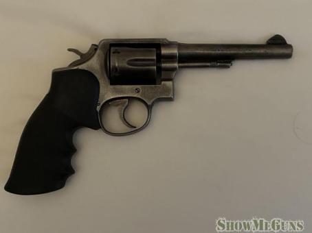 S&W model 10 no dash, .38 sp - 2/4