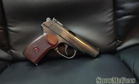 Russian Makarov .380 - 2/2