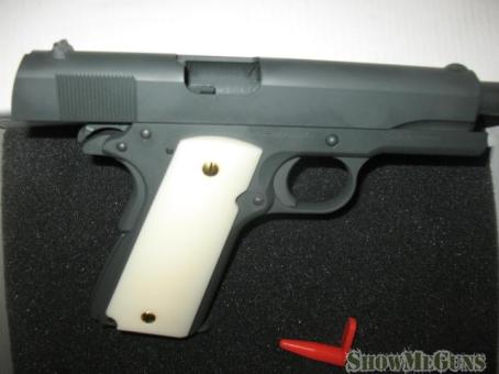 REDUCED New old stock model of the 1911 US GOVORNMENT 9MM - 2/5