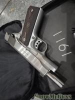 Colt 1911...sig sauer