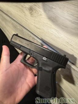 glock 19 gen 5 ($550 OBO) - 2/2
