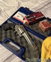 New colt anaconda 44 mag